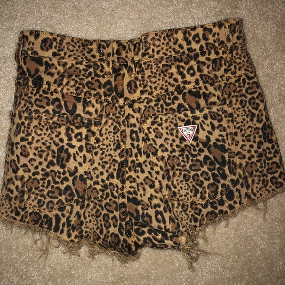 Guess - Picture 2 of 3